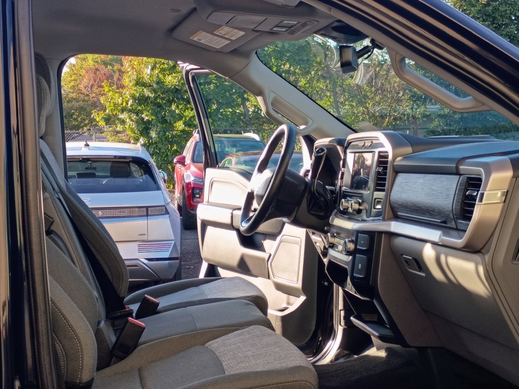 2023 Ford F-150 XLT - Photo 19