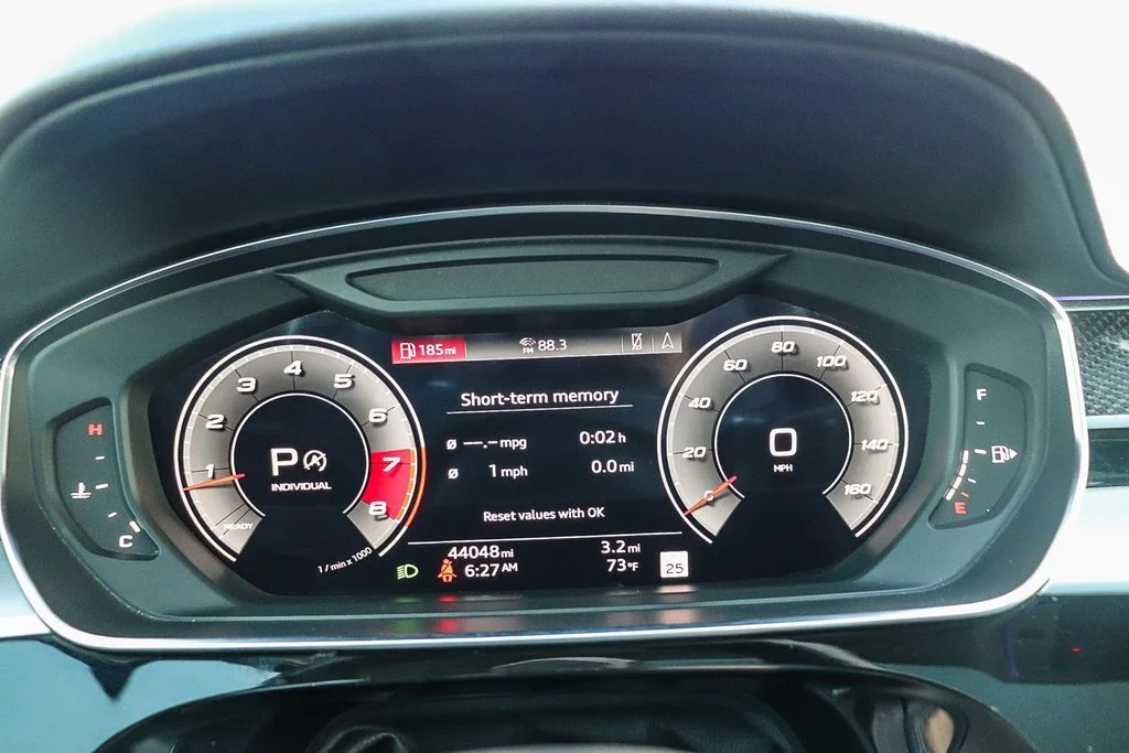 Used 2022  Audi 4.0T image 27