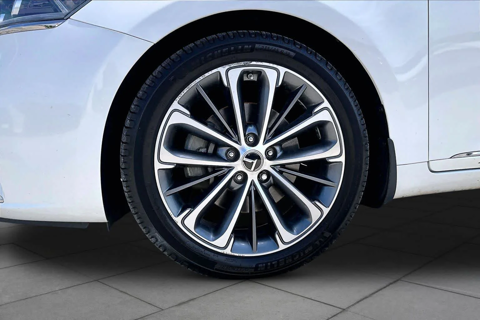 Used 2019 Snow White Pearl Kia Technology image 18