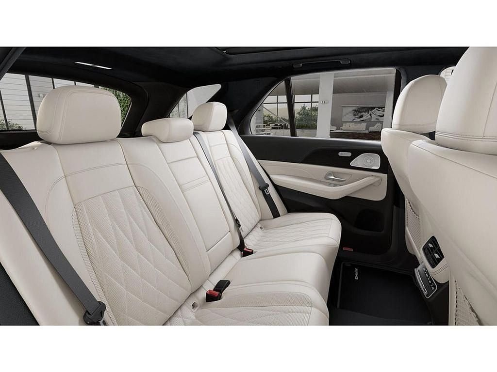 2026 Mercedes-Benz GLE AMG GLE63 S - Photo 5