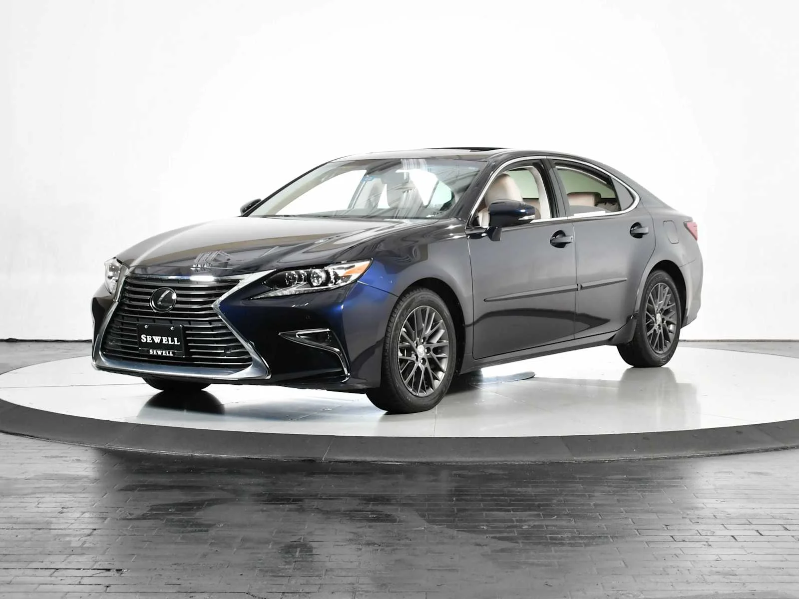 2016 Lexus ES 350 350's photo