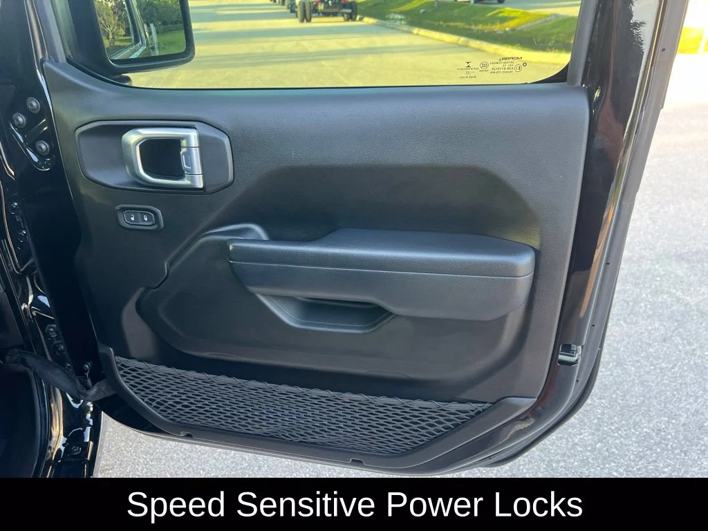 Certified Used 2022 Black Jeep Unlimited Sport Altitude image 19
