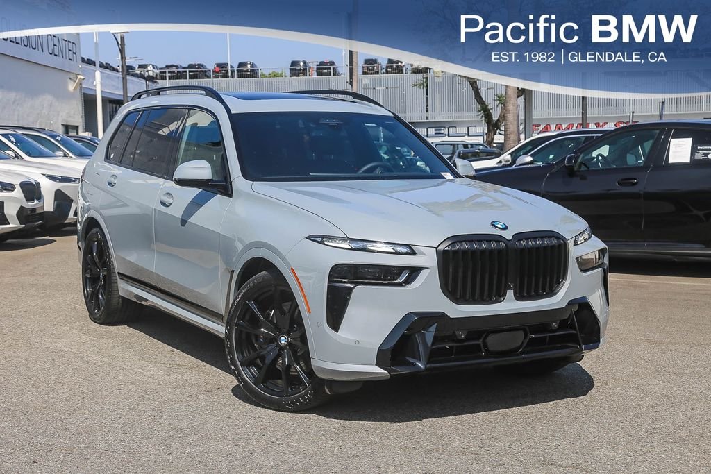2024 BMW X7 xDrive40i's photo