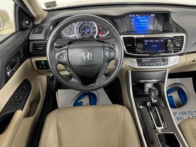 Used 2015 Gold Honda EX-L image 30