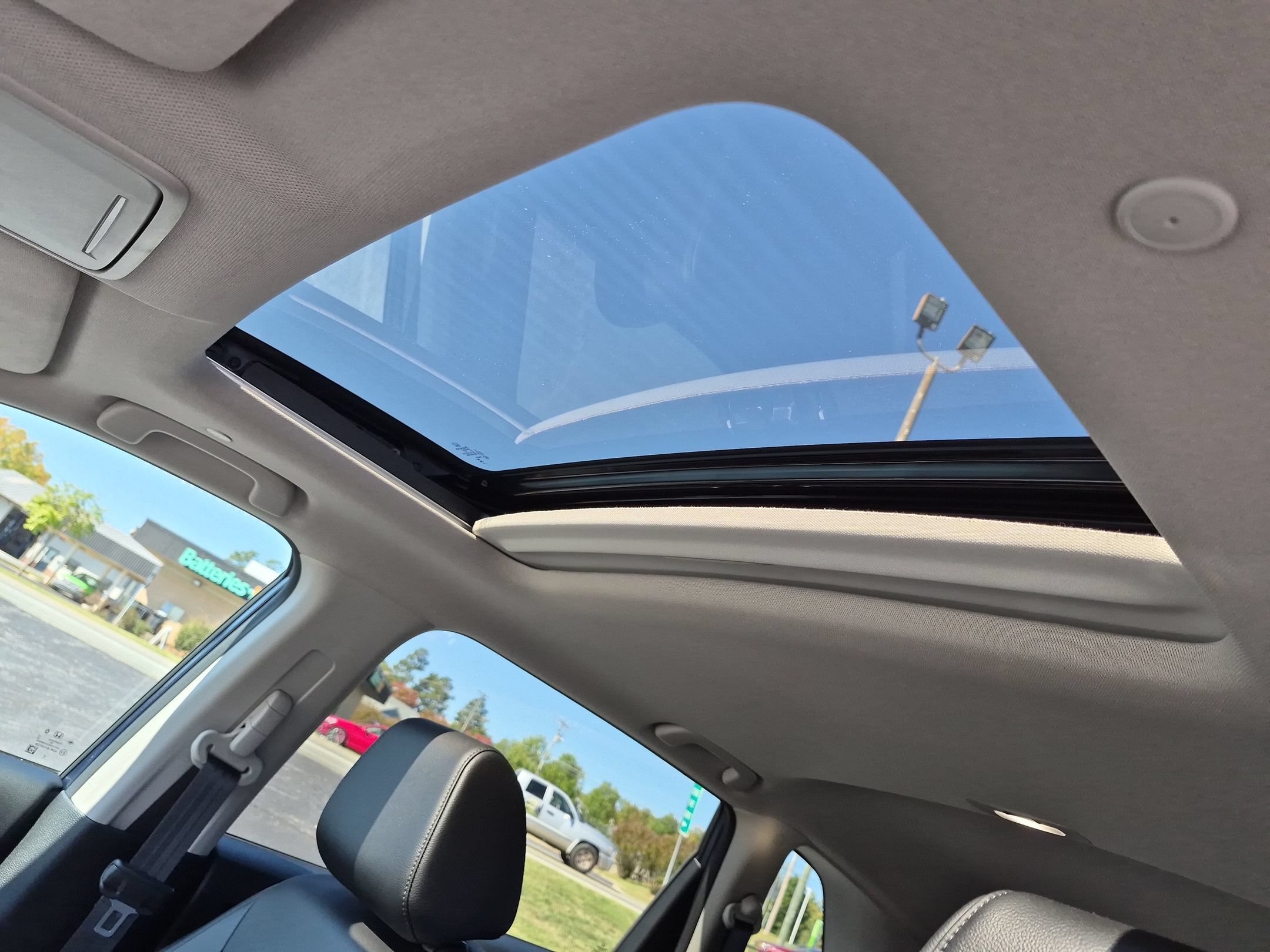 Used 2026 Canyon River Blue Metallic Honda EX-L image 26