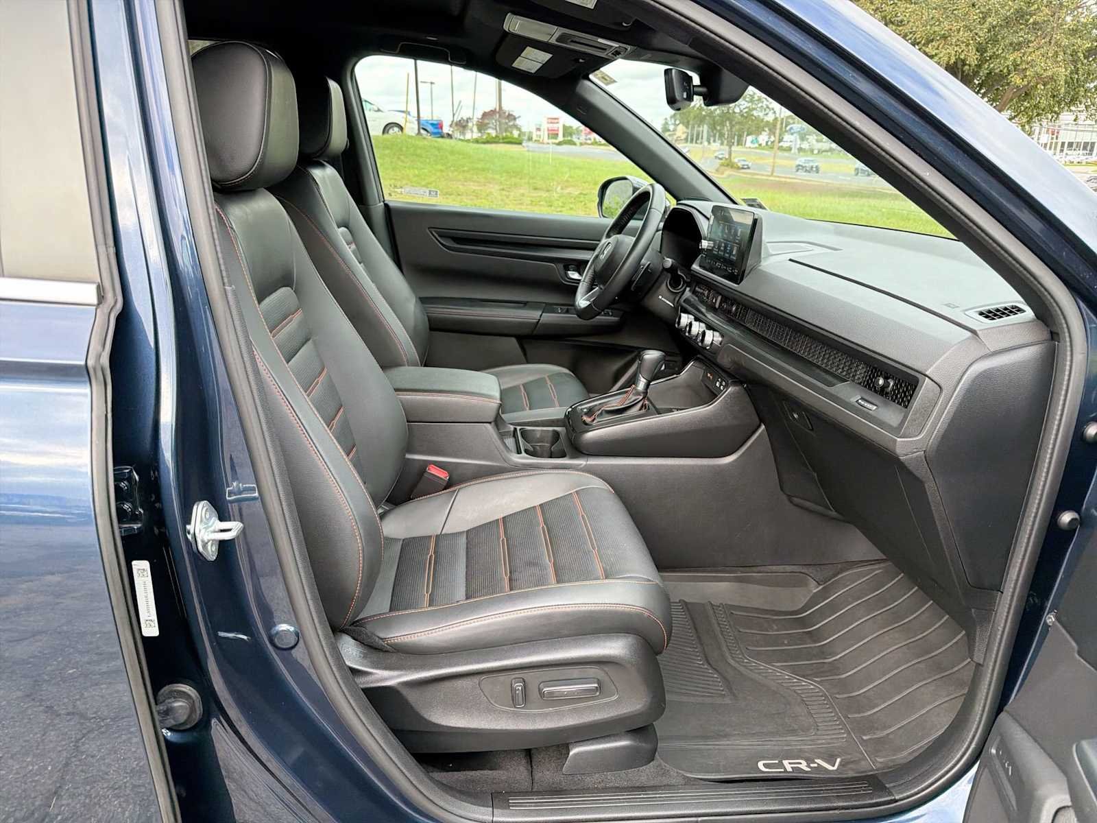 Used 2024 Canyon River Blue Metallic Honda Sport-L image 15