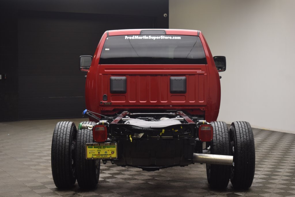 2026 RAM 3500 Chassis Tradesman - Photo 12