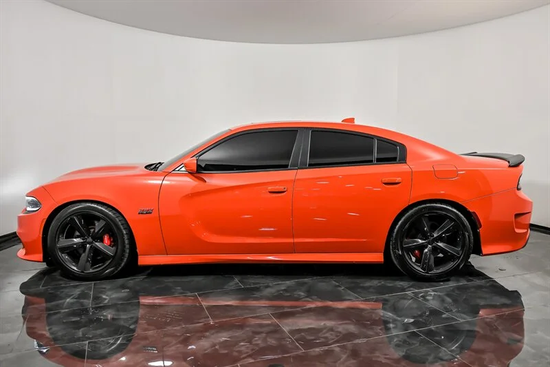 Used 2017 Go Mango Dodge R/T Scat Pack image 6