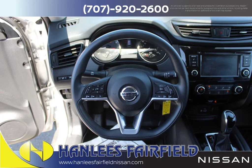 Used 2020 Silver Nissan S image 15
