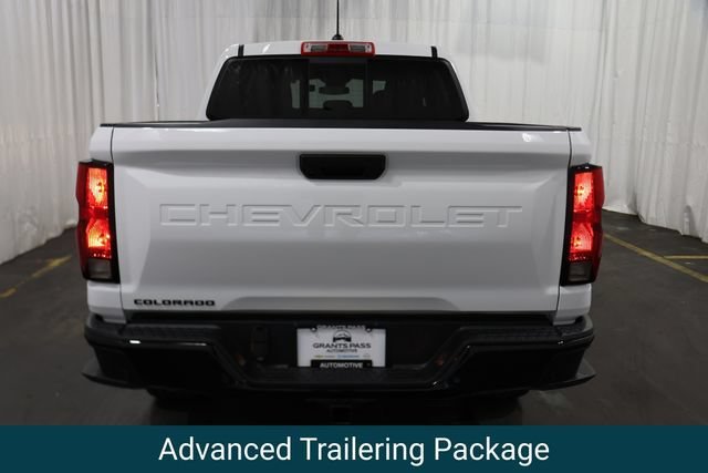 New 2026 Summit White Chevrolet WT image 4