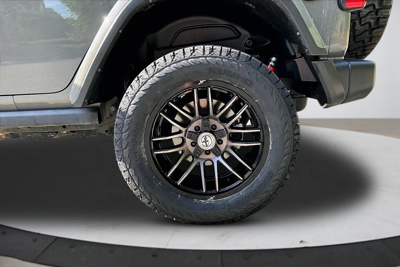 Certified Used 2023 Gray Jeep Rubicon image 34