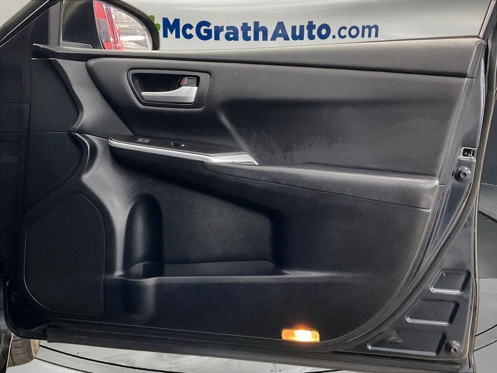 Used 2017 Gray Toyota SE image 28