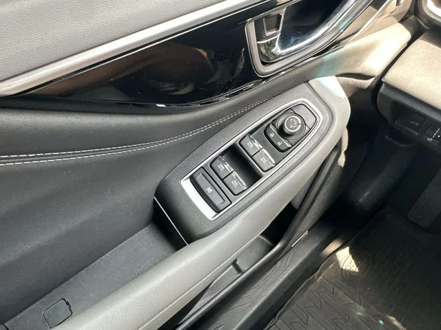 Used 2022 Silver Subaru Limited image 14