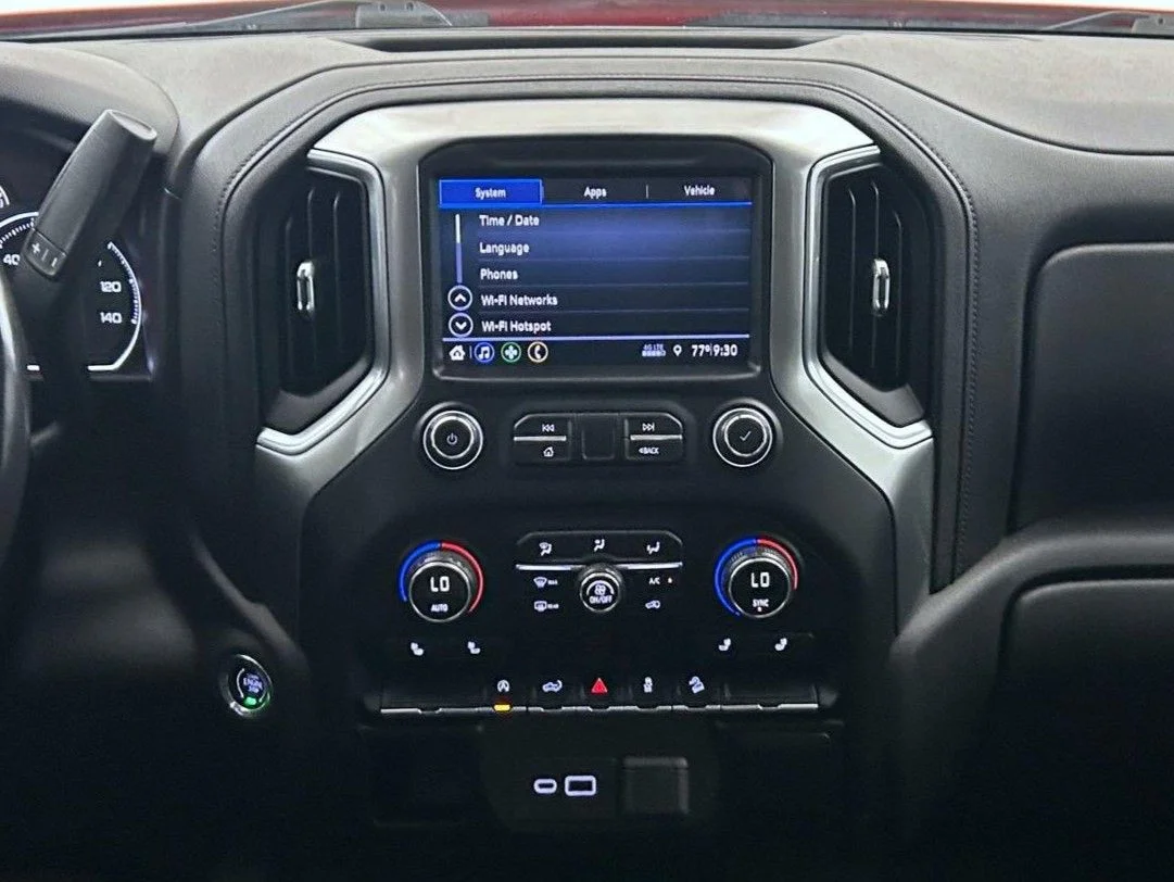 Used 2019 Red Chevrolet RST image 12