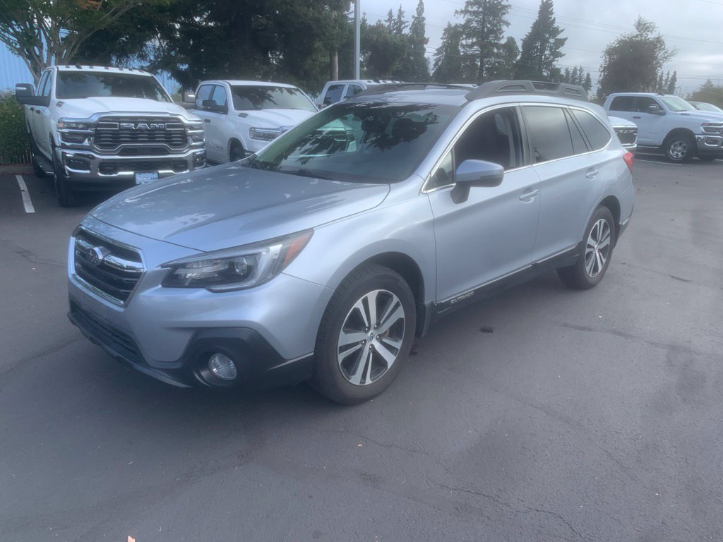 Used 2019 Silver Subaru 2.5i image 1