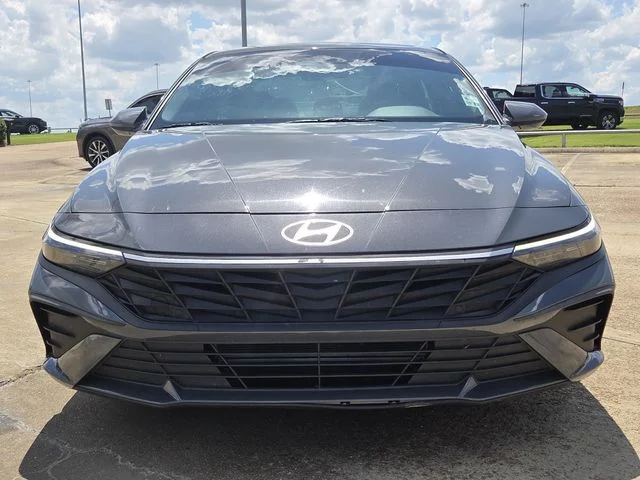 Used 2024 Hyundai Elantra SEL with VIN KMHLM4DG9RU650091 for sale in Ridgeland, MS