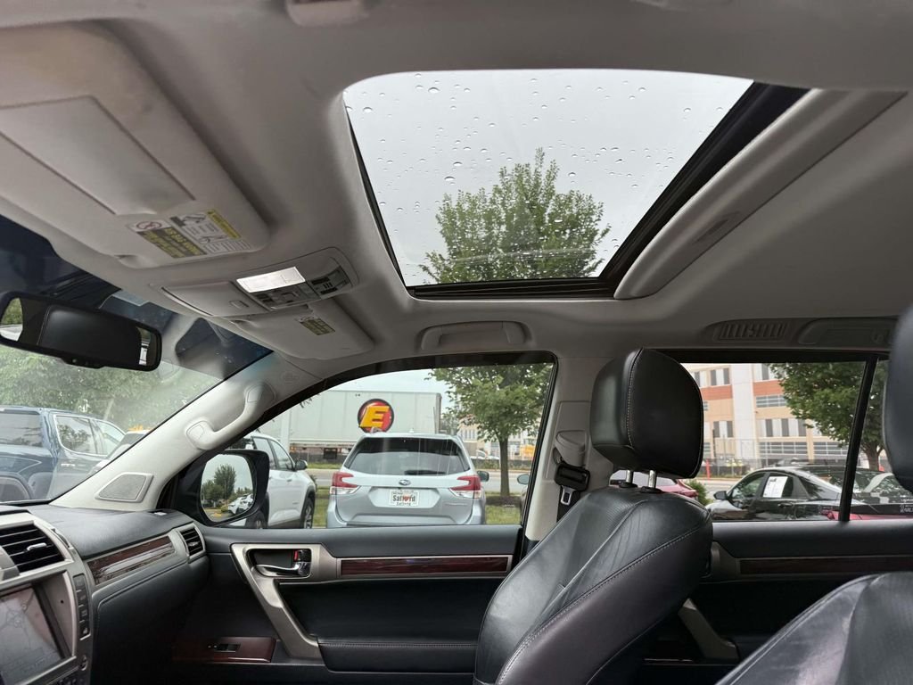 Used 2011 Black Lexus 460 Premium image 4