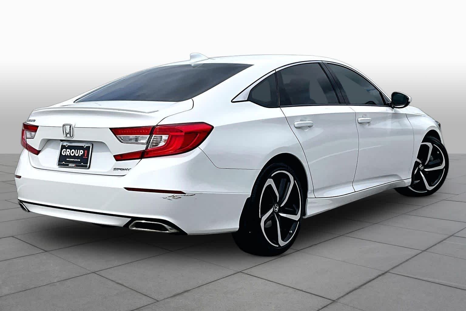 Used 2020 Platinum White Pearl Honda Sport image 13