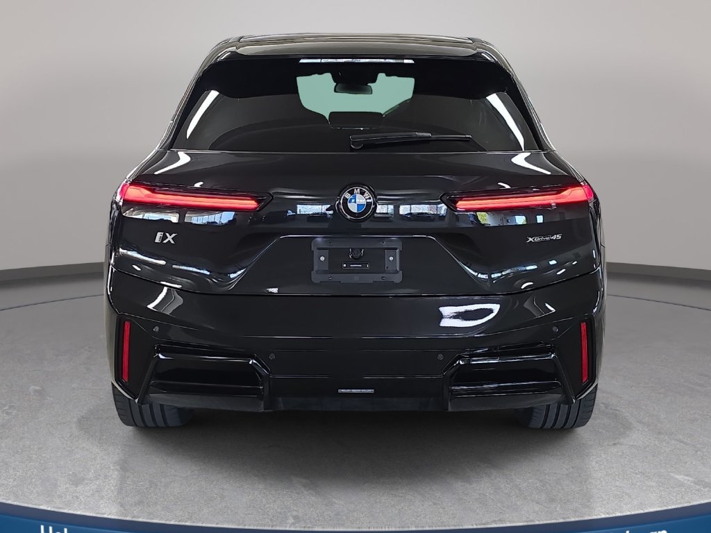 Used 2026 Black Sapphire Metallic BMW xDrive45 image 8