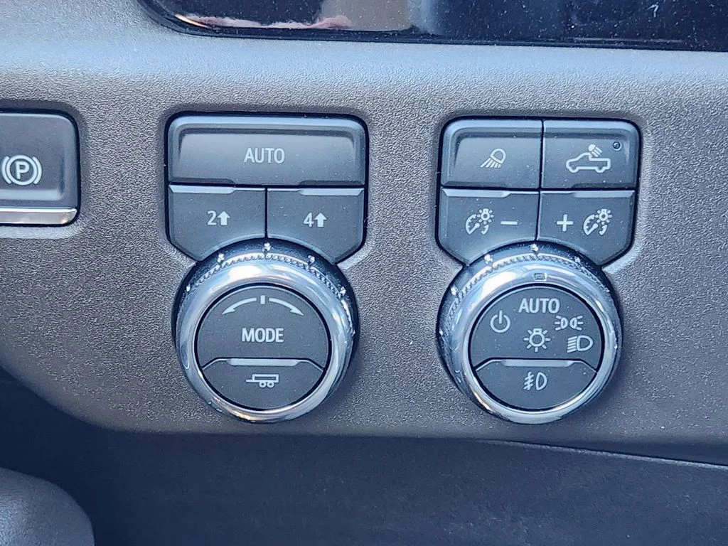 2026 GMC Sierra 1500 SLT - Photo 23