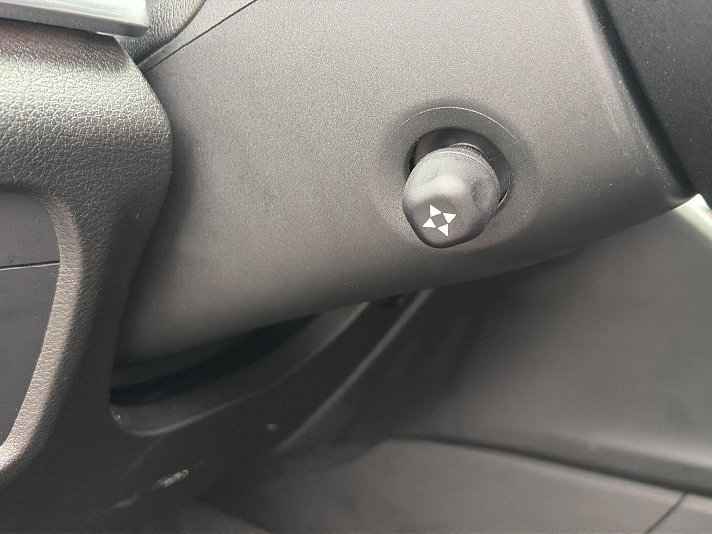 Used 2021 Baltic Gray Metallic Clearcoat Jeep Overland image 13