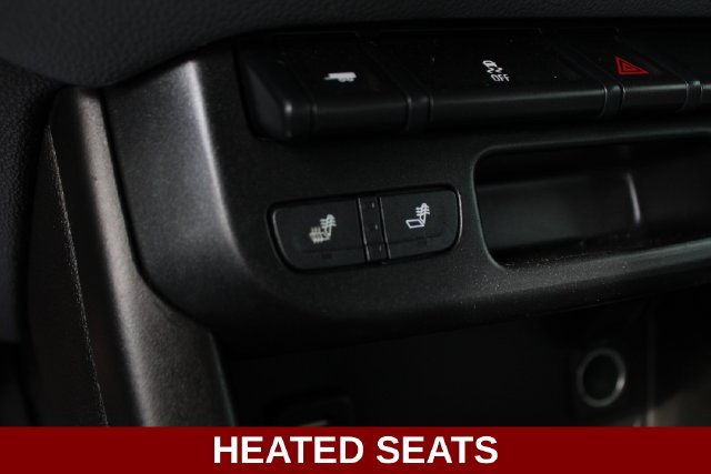 Used 2018 BLACK Chevrolet 4WD Z71 image 5