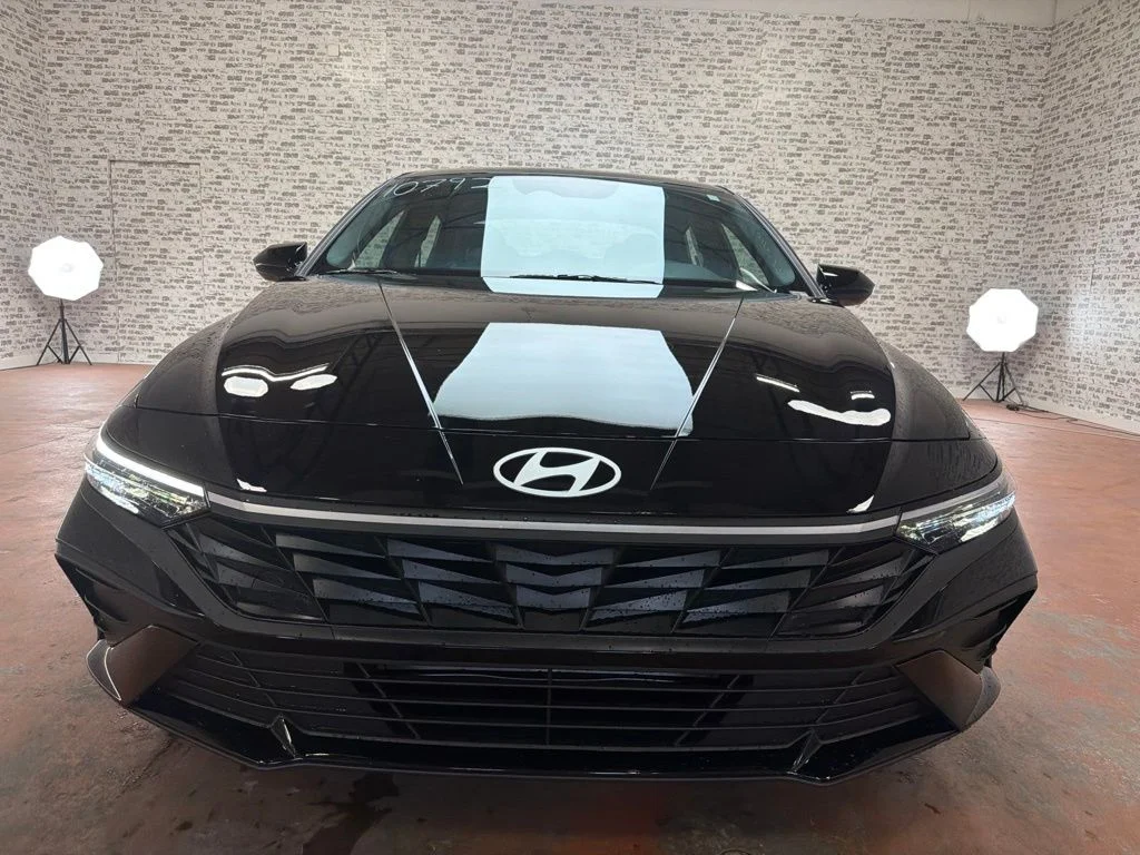 New 2026 Abyss Black Hyundai SEL Sport image 2