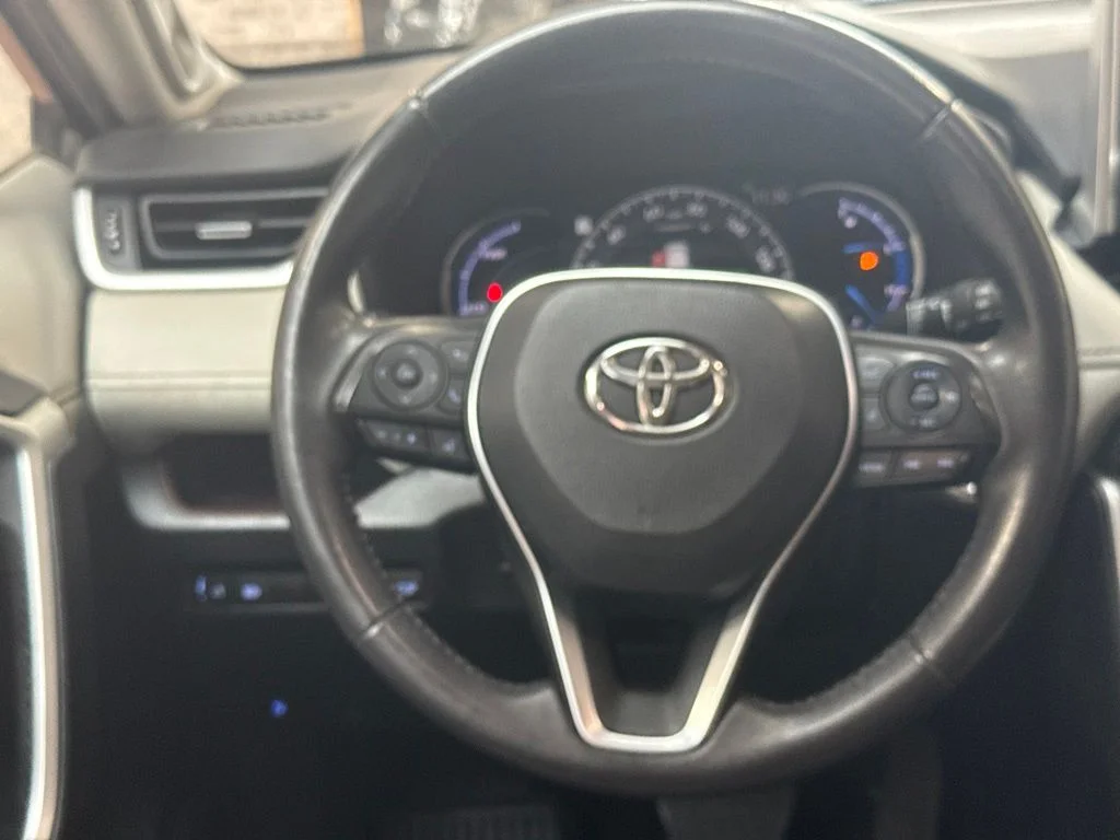 Used 2022 Gray Toyota Limited image 20