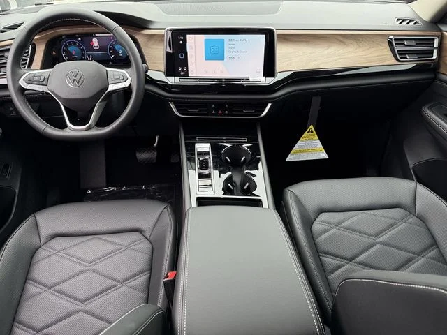 New 2026 Black Volkswagen 2.0T SE w/Technology image 8