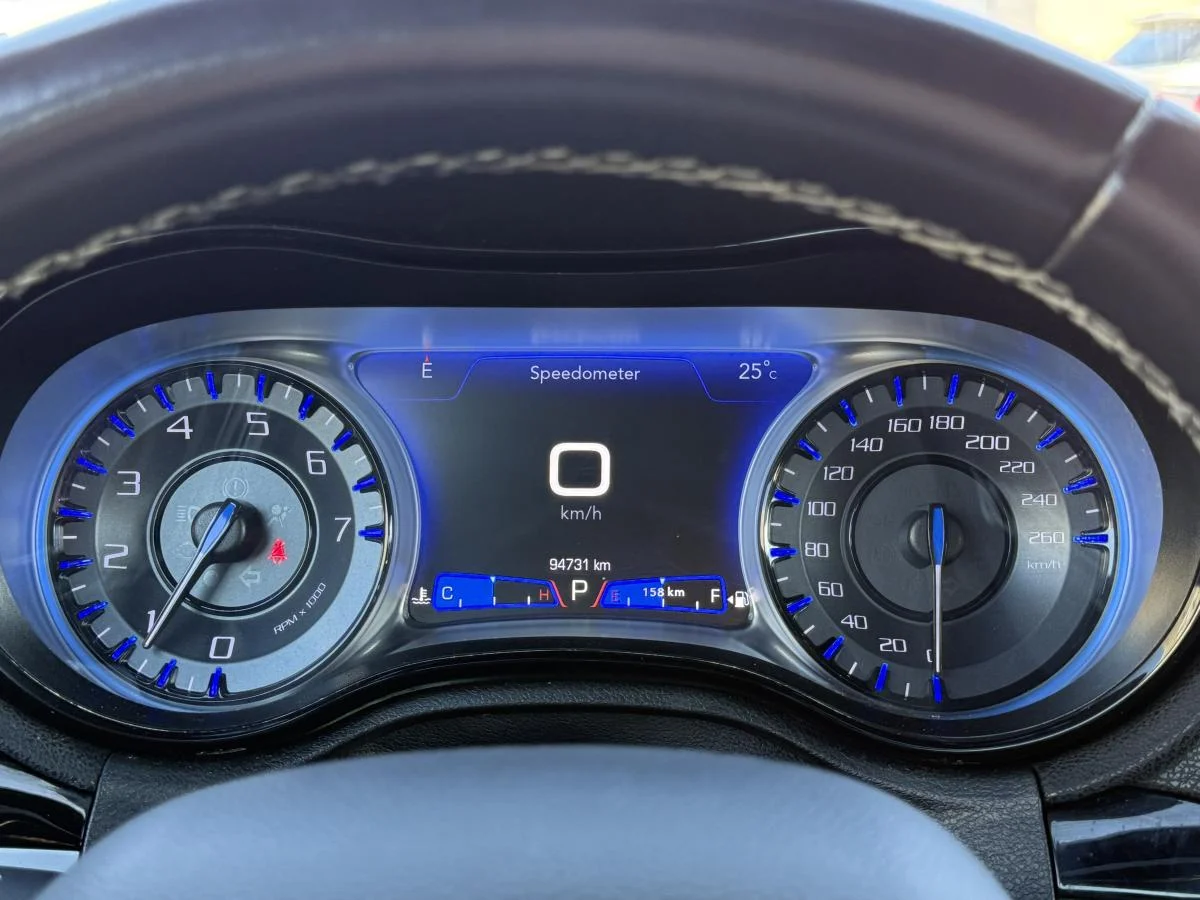 Used 2021 Black Chrysler S V6 Awd image 24