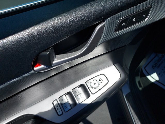 Used 2023 Gray Hyundai SEL image 19