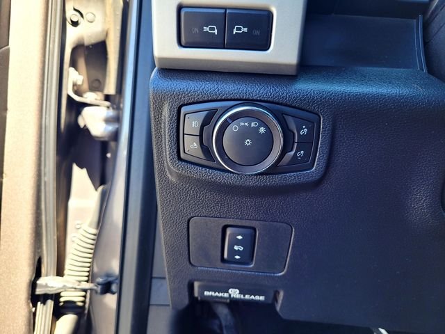Used 2018 Gray Ford Lariat image 15