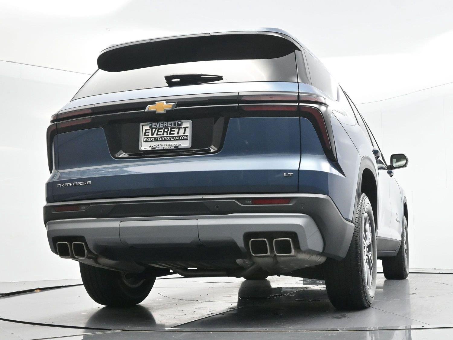 Used 2024 Lakeshore Blue Metallic Chevrolet LT image 46