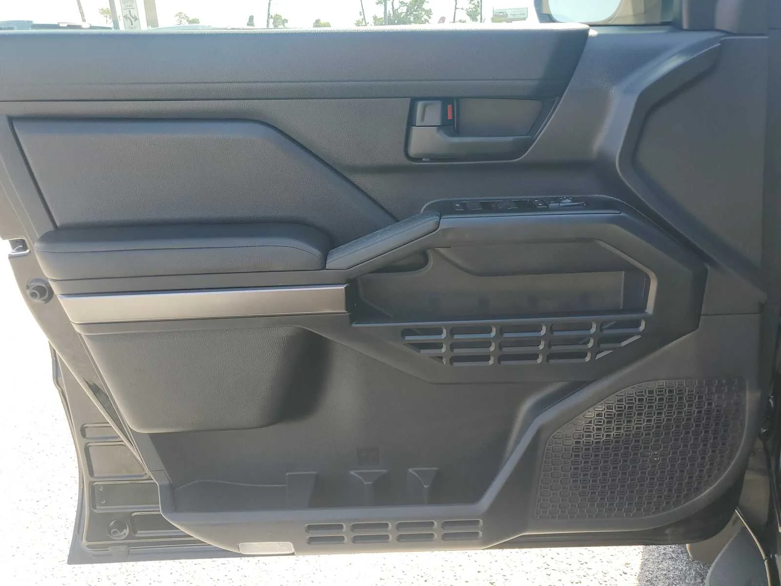 Used 2025  Toyota SR5 image 25