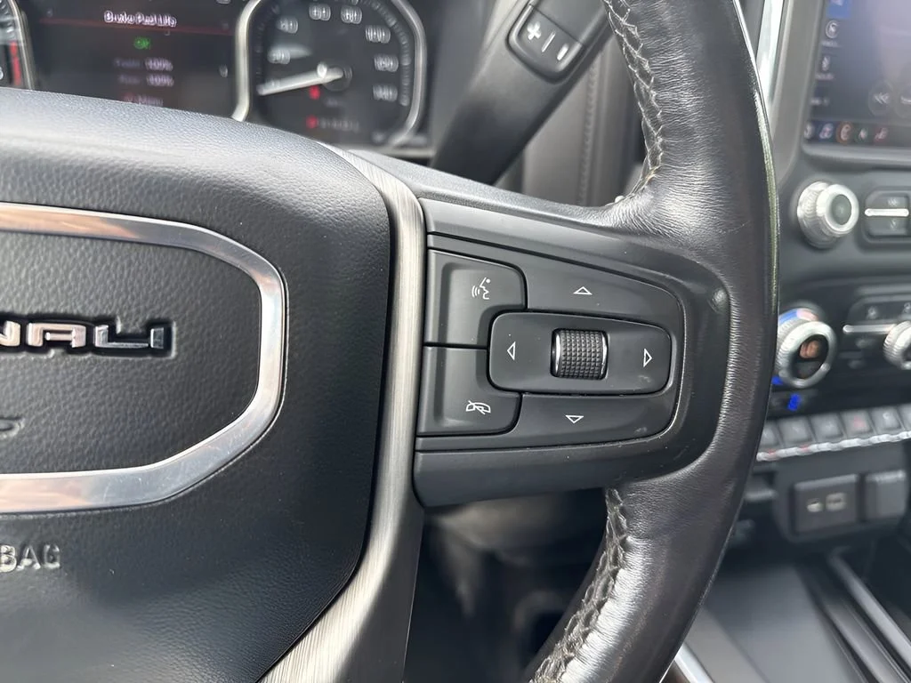 Used 2022 Onyx Black GMC Denali image 18