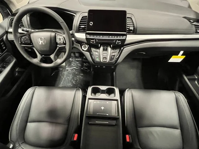 New 2026 Platinum White Pearl Honda Touring image 25