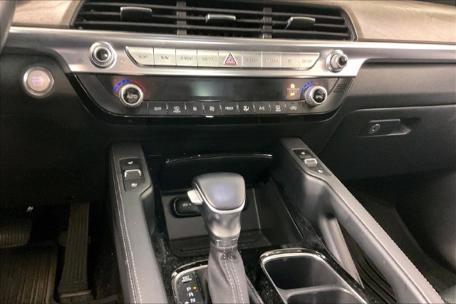 Used 2021 Black Kia EX image 5