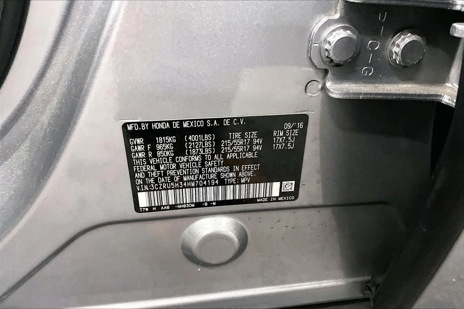Used 2017 Lunar Silver Metallic Honda LX image 36