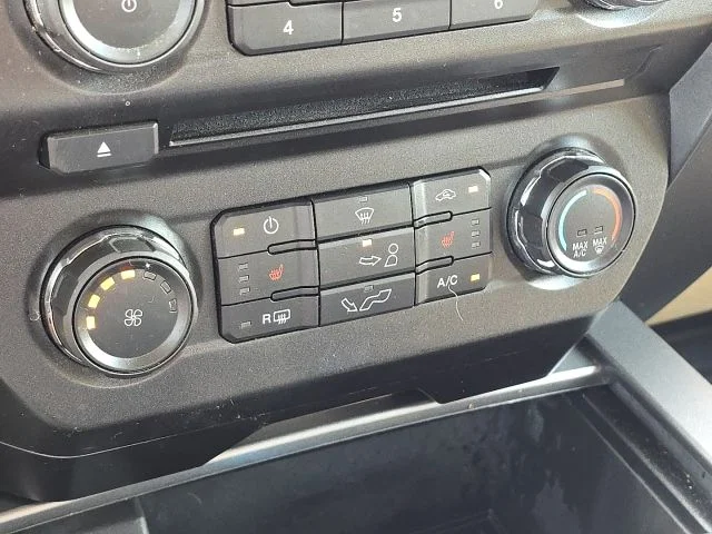 Used 2018 Red Ford XLT image 33