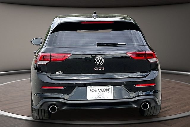 Used 2024  Volkswagen SE image 4