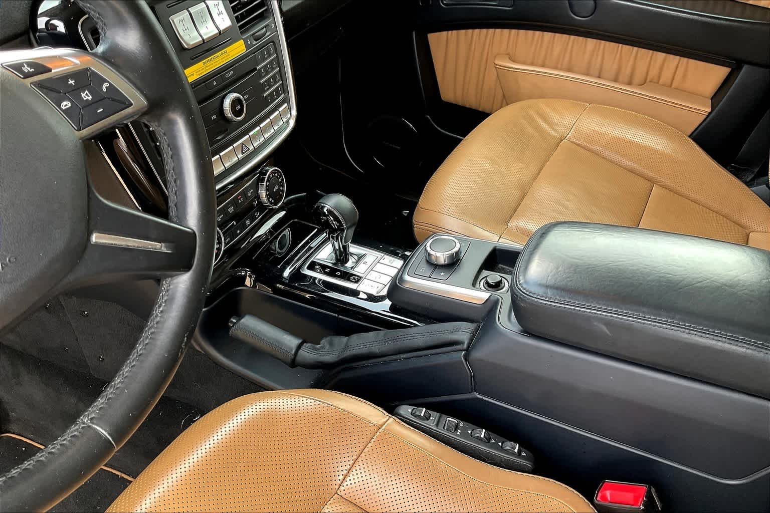 Used 2018 Polar White Mercedes-Benz G 550 image 17