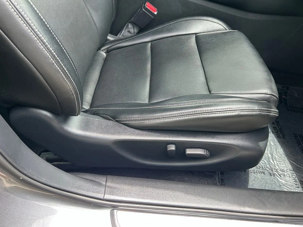 Used 2019 Gun Metallic Nissan 3.5 SV image 40