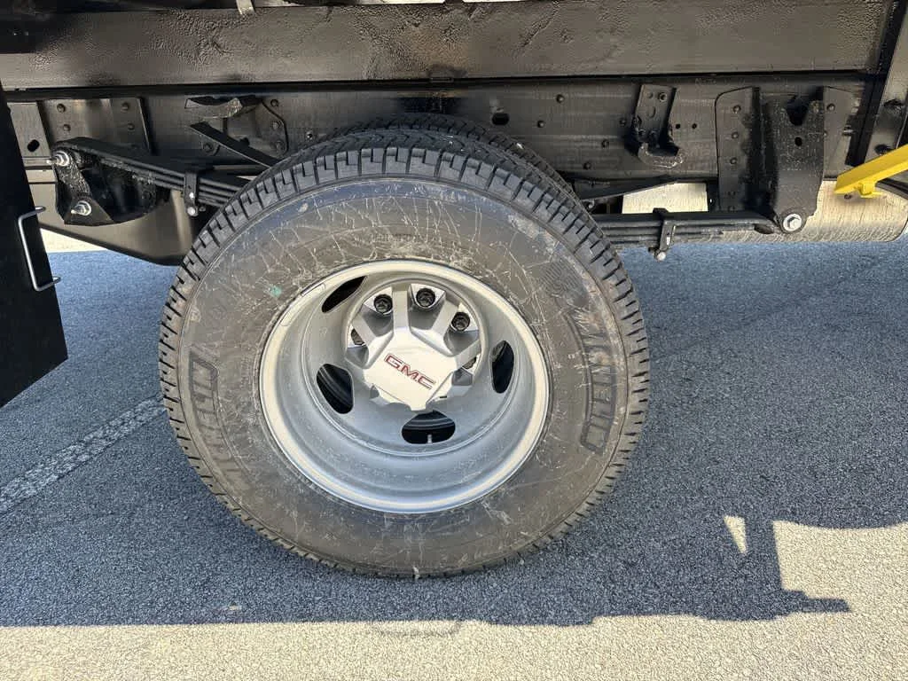 2025 GMC Sierra 3500HD Pro - Photo 39