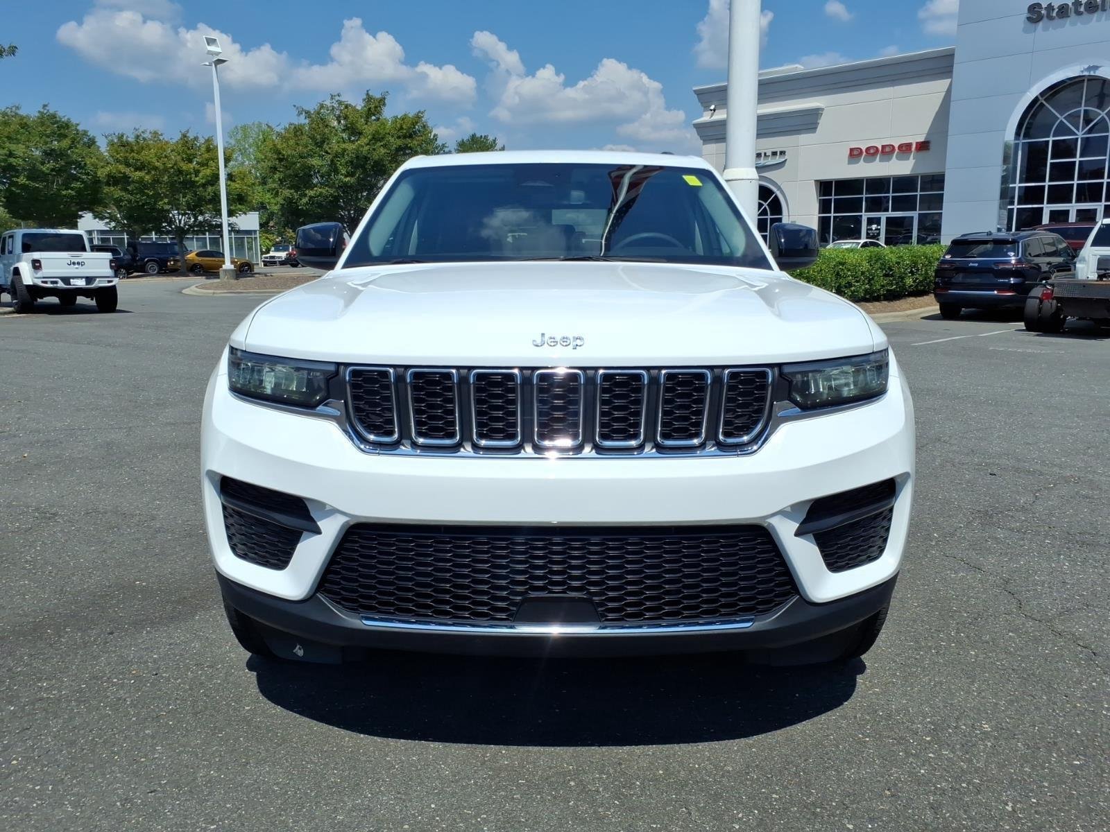 Used 2023 Bright White Clearcoat Jeep Laredo X image 13