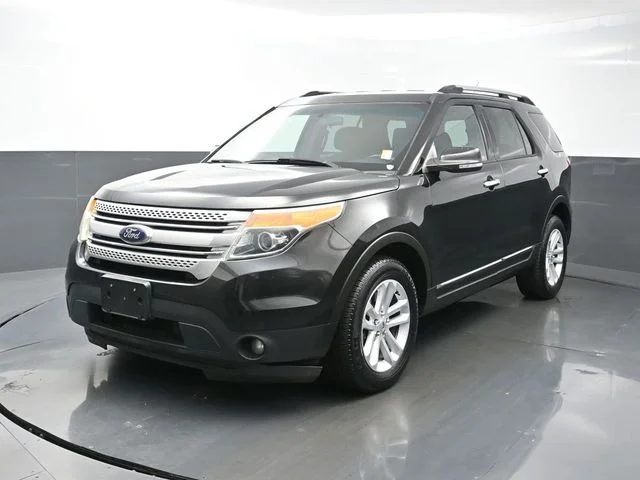 Used 2015 Black Ford XLT image 3