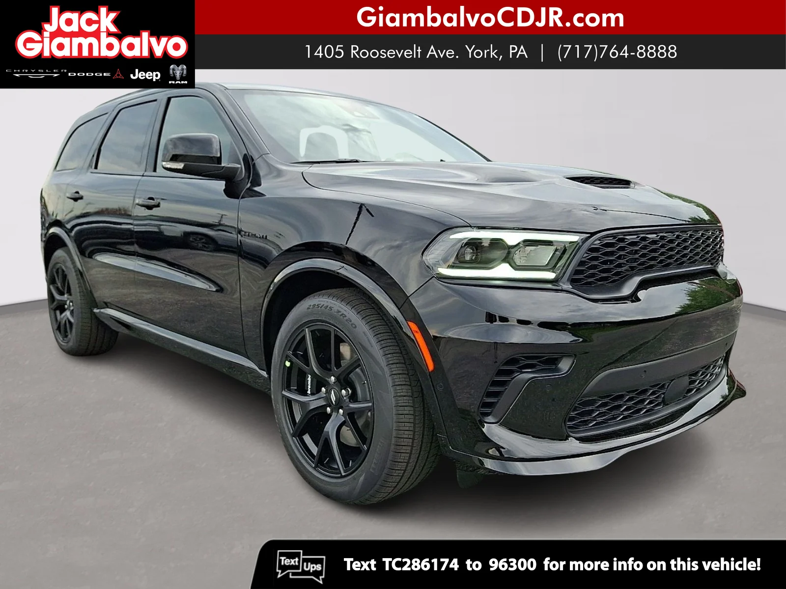 New 2026 Diamond Black Clear-Coat Exterior Paint Dodge GT Premium HEMI V8 image 1