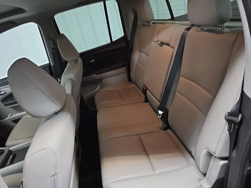 Used 2023  Honda RTL image 35