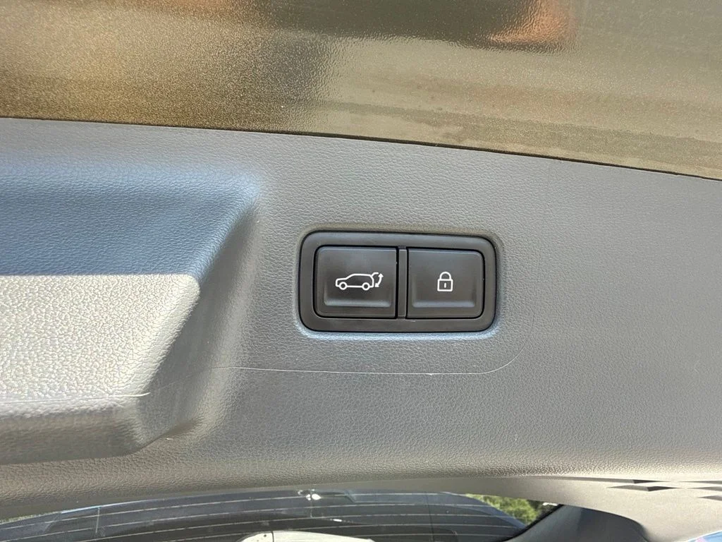 Used 2026 Green Hyundai SEL image 22