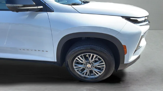 Used 2026 White Chevrolet LT image 41