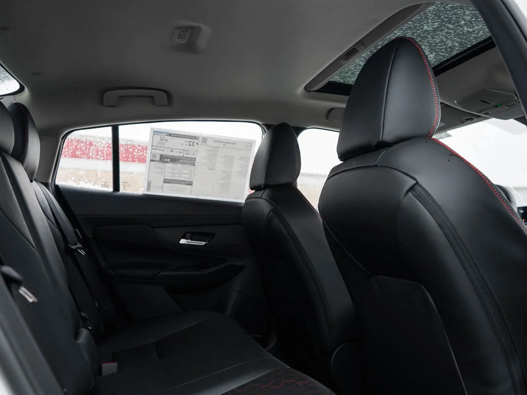 New 2026 Aspen White TriCoat / Super Black Two-tone Nissan SR image 10